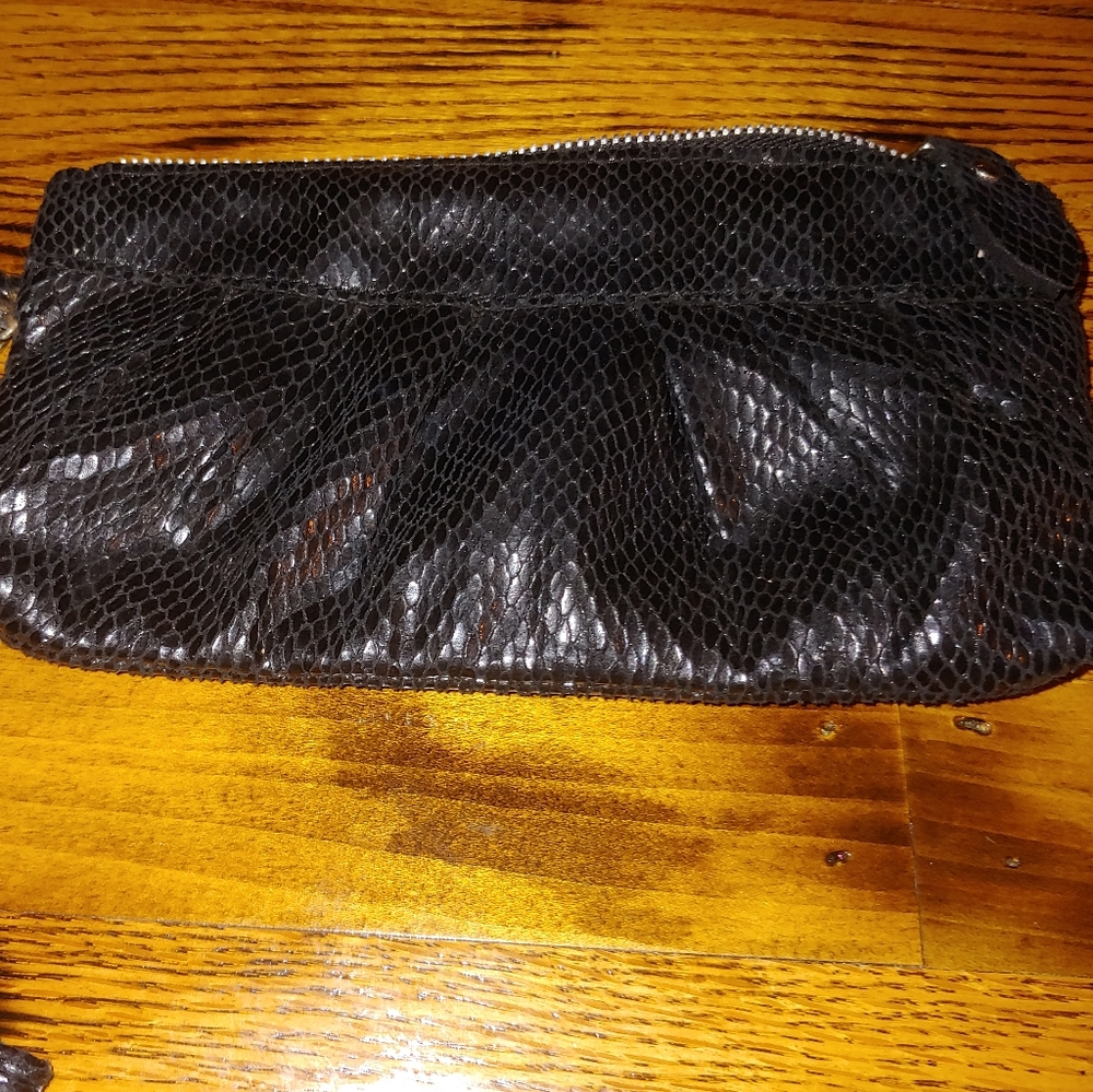 Black wristlet #22